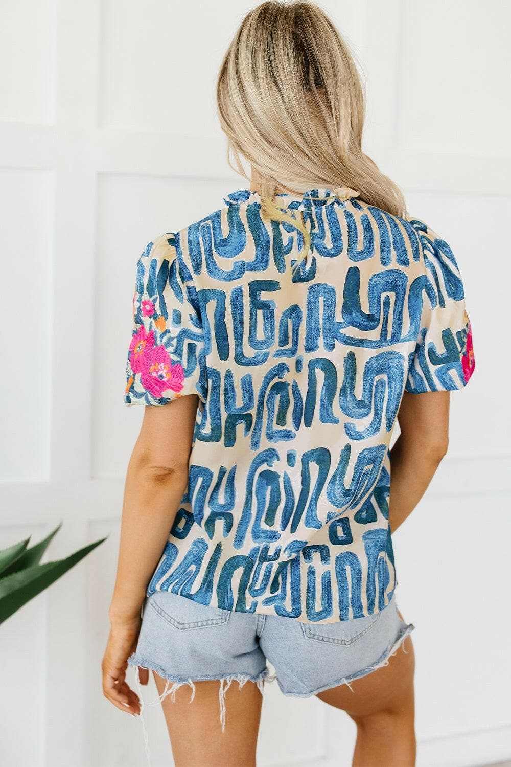 Embroidered mock neck blouse - short sleeves - Love Salve